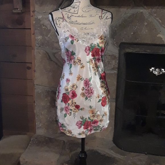 Victoria's Secret Other - Vintage Victoria's Secret slip gown